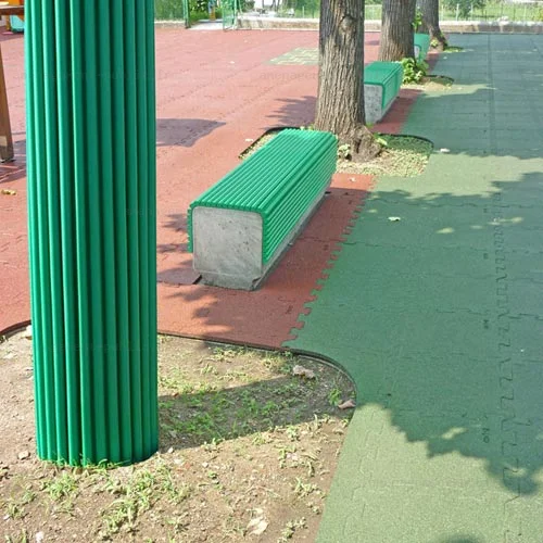 Feuilles de mousse antichoc pour sécuriser les espaces publics